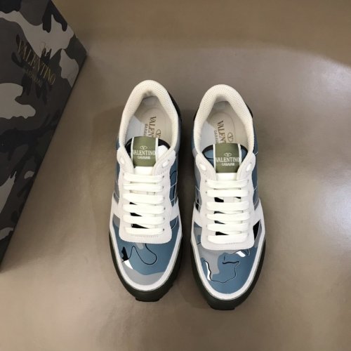 Valentino Men Shoes Fashion Design Luxury Brand ROCKRUNNER CAMOUFLAGE LAMINATED STUDDED SNEAKER with Original Box
