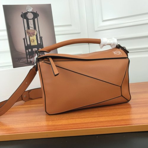 Loewe Womens Bag Puzzle Bag in Soft Grained Calfskin
