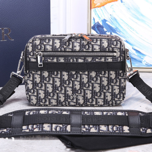 Dior Mens Bags Crossbody Bags SAFARI MESSENGER BAG Beige and Black Dior Oblique Jacquard with Original Box 1ESPO206YKY_H27E