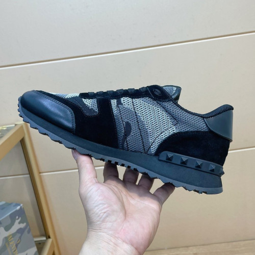 Valentino Men Shoes Fashion Design Luxury Brand ROCKRUNNER CAMOUFLAGE LAMINATED STUDDED SNEAKER with Original Box