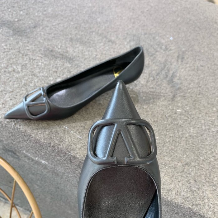 Valentino Women Shoes Mule Flip Flop Sandals VLOGO SIGNATURE CALFSKIN PUMP 45MM / 1.8 IN. with Original Box ZW2S0Q63MZF0NO