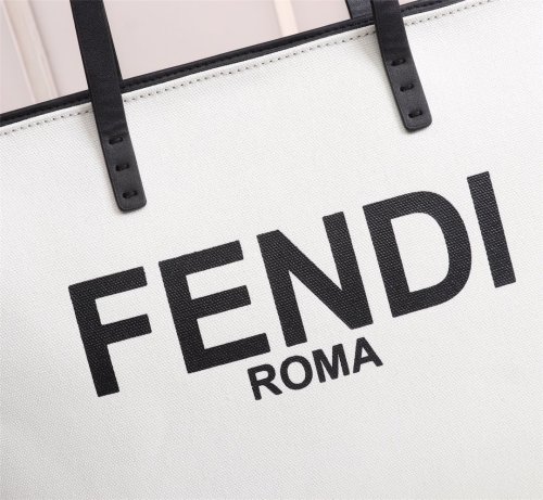 Fendi Womens Bag Totes ROMA SHOPPER
