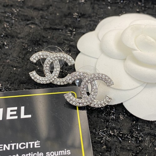 Chanel Luxury Womens Earrings CE039