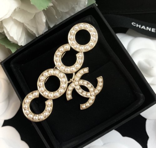 Chanel Luxury Womens Brooche
