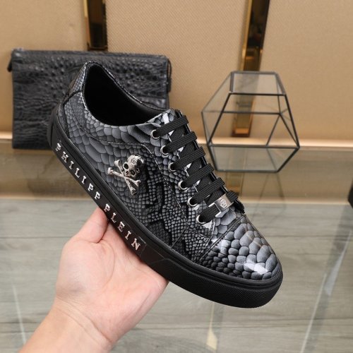 Philipp Plein Men Shoes Low Top Sneaker Fashion Design Luxury Brand