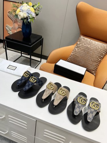Gucci Womens Shoes Sandals Casual Design Luxury Brand Classic Leather thong sandal with Double G ‎497444 A3N00 1000 with Original Box