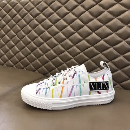 Valentino Men and Women Shoes Fashion Design Luxury Brand