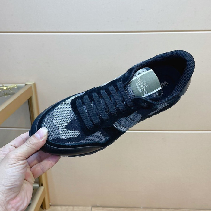 Valentino Men Shoes Fashion Design Luxury Brand ROCKRUNNER CAMOUFLAGE LAMINATED STUDDED SNEAKER with Original Box
