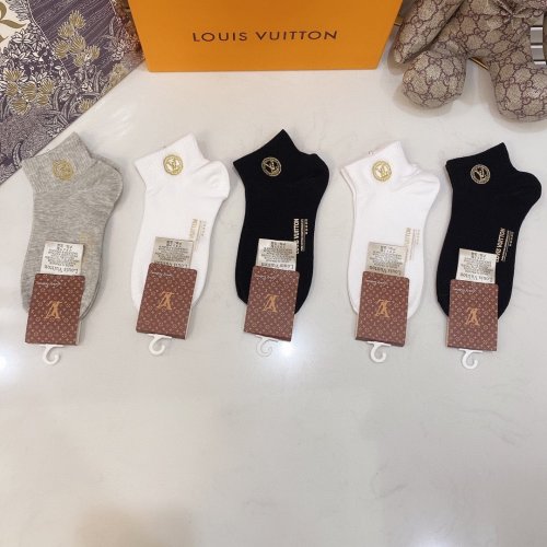Louis Vuitton Socks 5 Pairs with Original Box Luxury Brand Breathable LV Sock