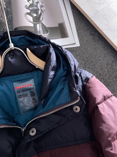 Prada Mens Womens Winter Windprood Down Jackets Keep Warm 90% White Duck Down