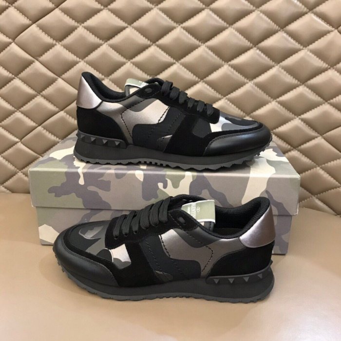 Valentino Men Shoes Fashion Design Luxury Brand ROCKRUNNER CAMOUFLAGE LAMINATED STUDDED SNEAKER with Original Box