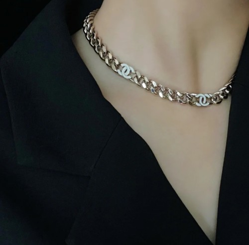 Chanel Luxury Womens Necklace Choker B767