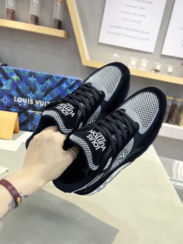 Louis Vuitton Men Shoes Sports RUN AWAY SNEAKER Running Design Luxury Brand with Original Box Black Mesh and suede calf leather 1A9J1Q
