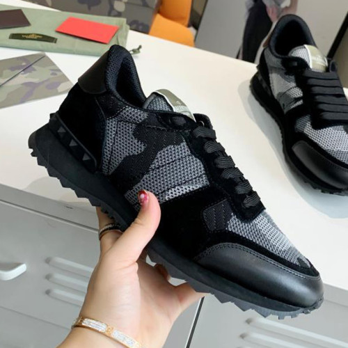Valentino Men Shoes Fashion Design Luxury Brand ROCKSTUD CALFSKIN SNEAKER with Original Box