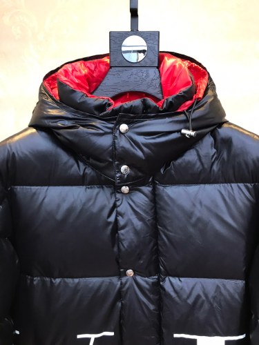 Moncler X Valentino Design Mens Womens Winter Windprood Down Jackets Keep Warm 90% White Duck Down