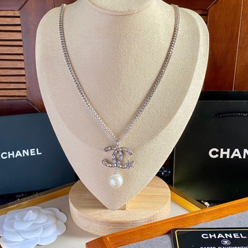 Chanel Luxury Womens Necklace