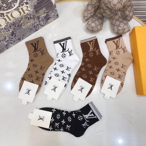 Louis Vuitton Socks 5 Pairs with Original Box Luxury Brand Breathable LV Sock