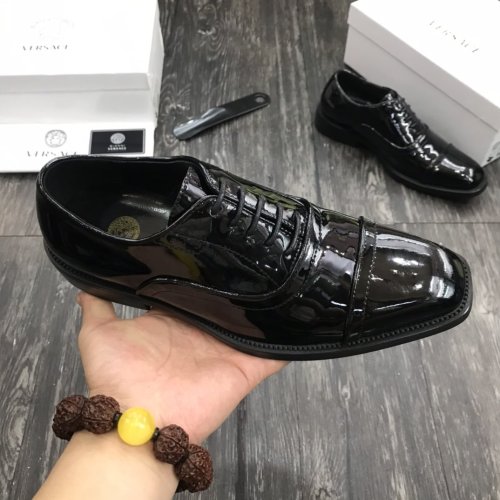 Versace Men Shoes Fashion Design Luxury Brand