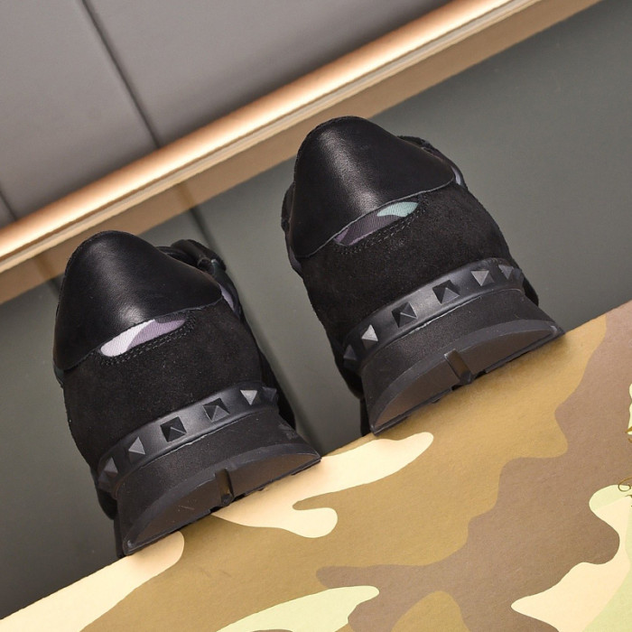Valentino Men Shoes Fashion Design Luxury Brand ROCKRUNNER CAMOUFLAGE LAMINATED STUDDED SNEAKER with Original Box