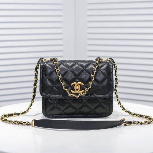 Chanel Womens Bags Shoulder Bag