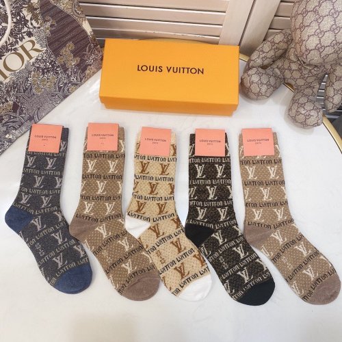 Louis Vuitton Socks 5 Pairs with Original Box Luxury Brand Breathable LV Sock