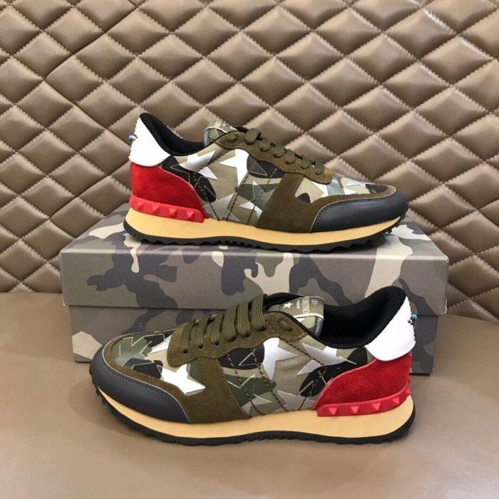 Valentino Men Shoes Fashion Design Luxury Brand ROCKRUNNER CAMOUFLAGE LAMINATED STUDDED SNEAKER with Original Box