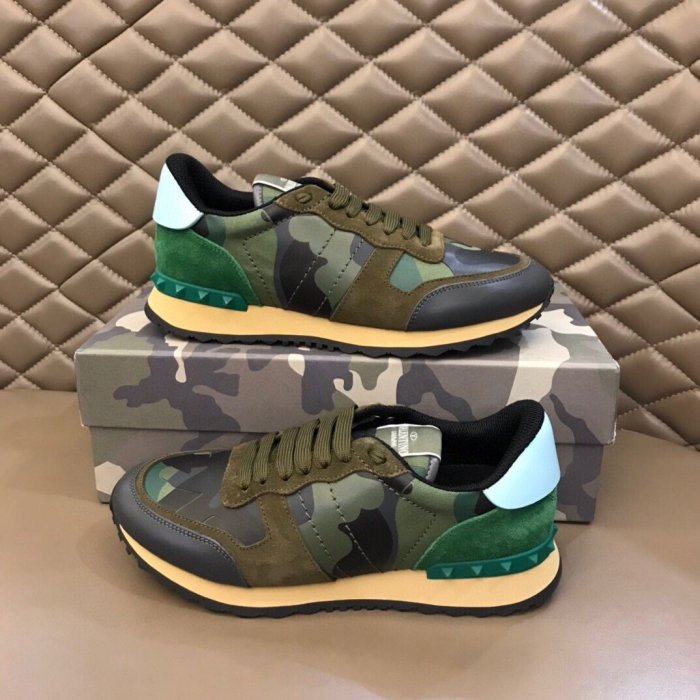 Valentino Men Shoes Fashion Design Luxury Brand ROCKRUNNER CAMOUFLAGE LAMINATED STUDDED SNEAKER with Original Box