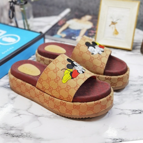 Gucci Mens Shoes Sandals Slides Slippers Luxury Brand Thick Sole Design with Original Box