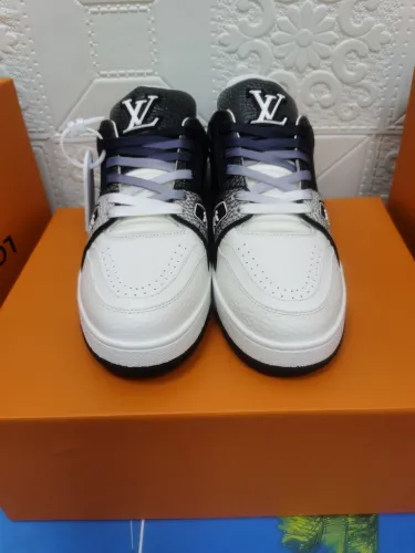 Louis Vuitton Womens Shoes Fashion Sneakers Design Luxury Brand LV TRAINER SNEAKER Mix of materials with Original Box 1A9JI9