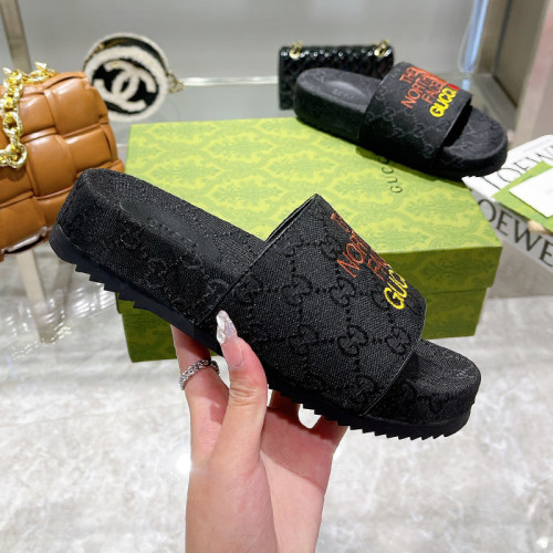 Gucci Womens Shoes Sandals Slides Slippers Luxury Brand Thick Sole Design Women's GG canvas slide sandal with Original Box 624695 H6320 9763