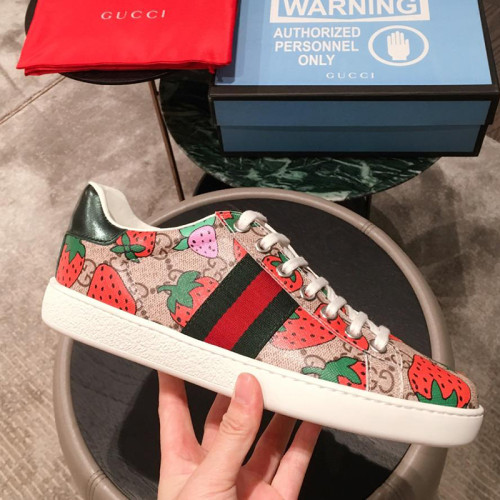 Gucci Women Shoes Sneakers Luxury Brand Women's Ace GG Supreme Sneaker with Strawberry