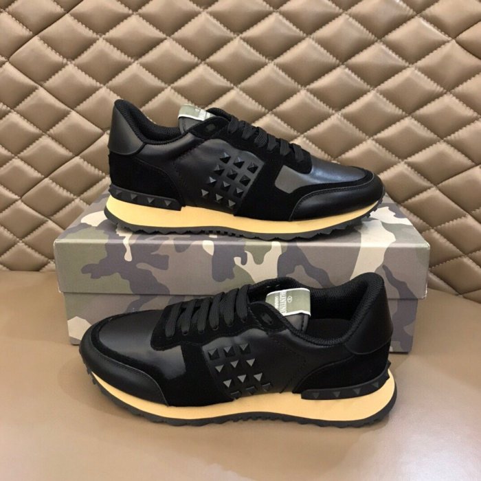 Valentino Men Shoes Fashion Design Luxury Brand ROCKRUNNER CAMOUFLAGE LAMINATED STUDDED SNEAKER with Original Box
