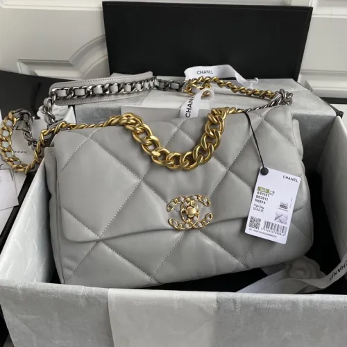 Chanel Womens Bags Shoulder Messenger Bags Chanel 19 Flap Bag Luxury Brand with Original Box