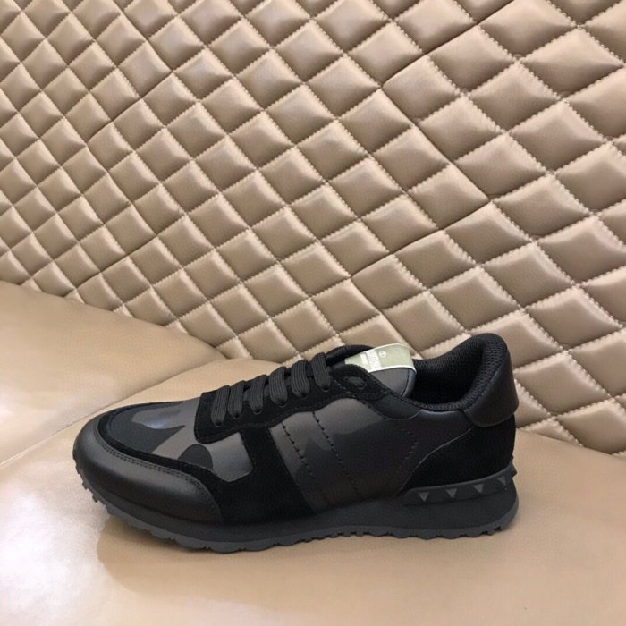 Valentino Men Shoes Fashion Design Luxury Brand ROCKRUNNER CAMOUFLAGE LAMINATED STUDDED SNEAKER with Original Box