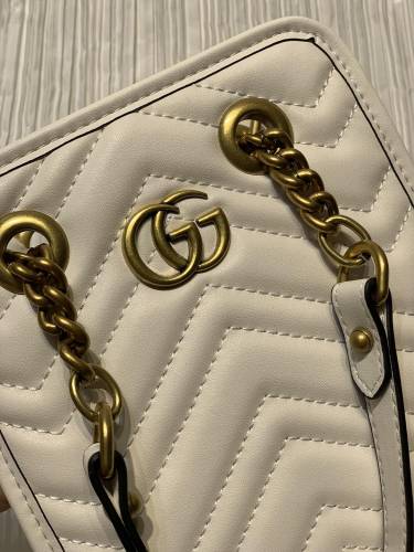 Gucci Womens Bags Shoulder Messenger Bag Luxury Brand Gucci GG Marmont matelassé mini bag in white leather with Original Box 696123 DTDHT 9022