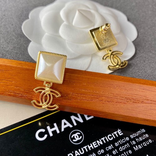 Chanel Luxury Womens Earrings