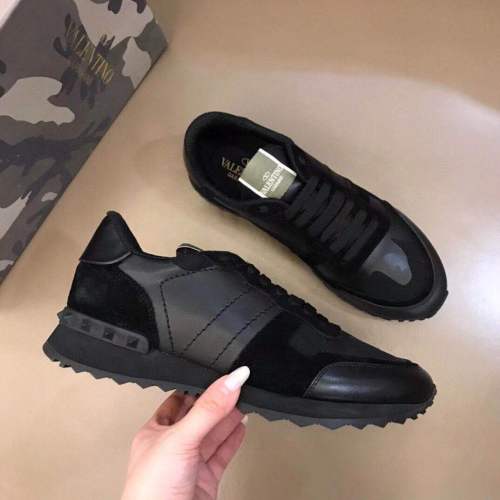 Valentino Men Shoes Fashion Design Luxury Brand ROCKRUNNER CAMOUFLAGE LAMINATED SNEAKER