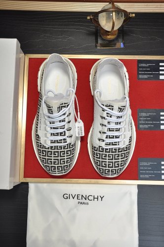 Givenchy Men Shoes Fashion Type Luxury Brand GIVENCHY SNEAKERS IN LEATHER WITH LATEX BAND with Original Box
