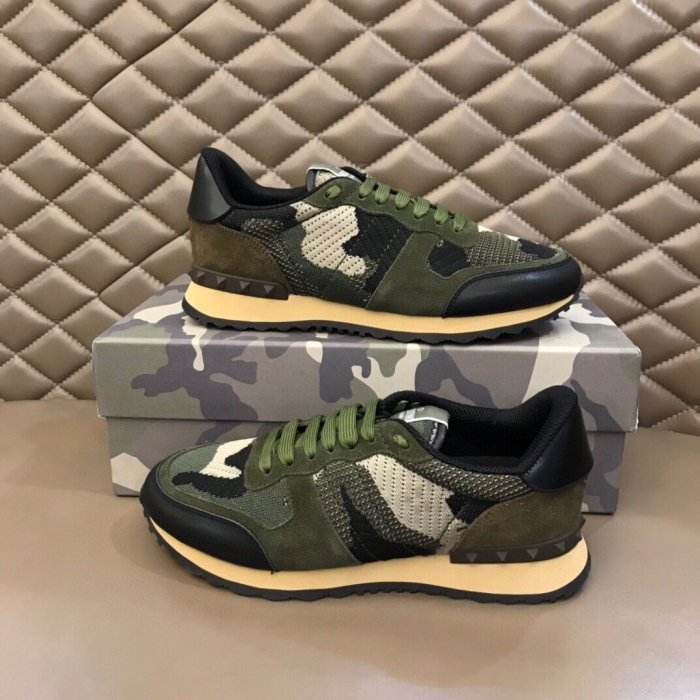 Valentino Men Shoes Fashion Design Luxury Brand ROCKRUNNER CAMOUFLAGE LAMINATED STUDDED SNEAKER with Original Box