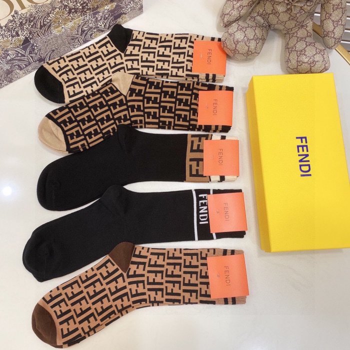 Fendi Socks 5 Pairs with Original Box Luxury Brand Breathable Fendi Sock