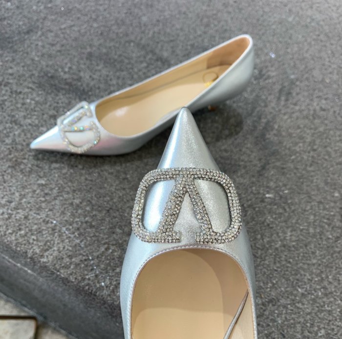 Valentino Women Shoes Mule Flip Flop Sandals VLOGO SIGNATURE CALFSKIN PUMP 45MM / 1.8 IN. with Original Box