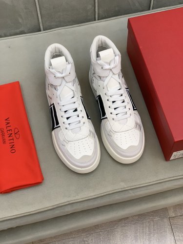 Valentino Men Shoes Fashion Design Luxury Brand Gumboy Sneakers Boots with Original Box