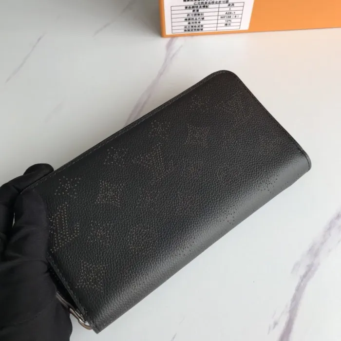 Louis Vuitton Women Bag Wallet