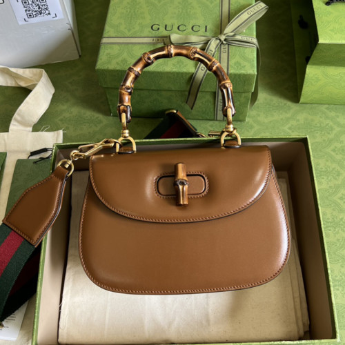 Gucci Womens Bags Handbags Shoulder Messenger Bags Luxury Brand Gucci Bamboo 1947 small top handle bag in cuir leather 675797 10ODT 2579 with Original Box