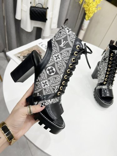 Louis Vuitton Womens Shoes Ankle Boots Leather Design Luxury Brand Summer Fashion Sandals PASSENGER SILHOUETTE BOOT with Original Box