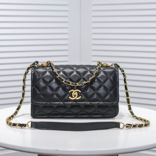 Chanel Womens Bags Shoulder Bag