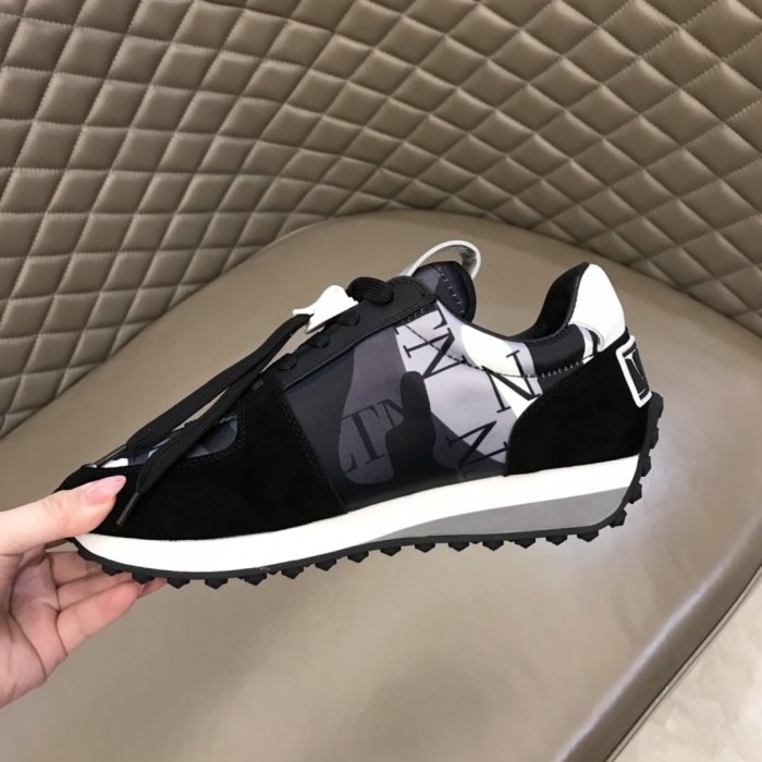 Valentino Men Shoes Fashion Design Luxury Brand ROCKRUNNER CAMOUFLAGE LAMINATED STUDDED SNEAKER with Original Box
