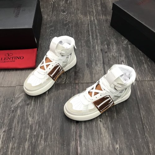 Valentino Men and Women Shoes Fashion Design Luxury Brand