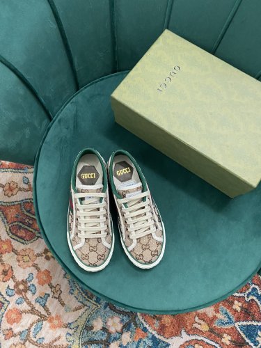 Gucci Womens Shoes Sneakers Luxury Brand Women's Gucci Tennis 1977 sneaker ‎663257 2UX10 9070 with Original Box