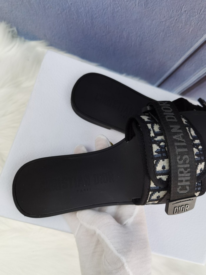 Dior Women Shoes Mule DWAY DIO(R)EVOLUTION SLIDE Luxury Brand DIO(R)EVOLUTION SLIDE Shiny Technical Fabric with Deep Blue Dior Oblique Print KCQ431OBY_S56B